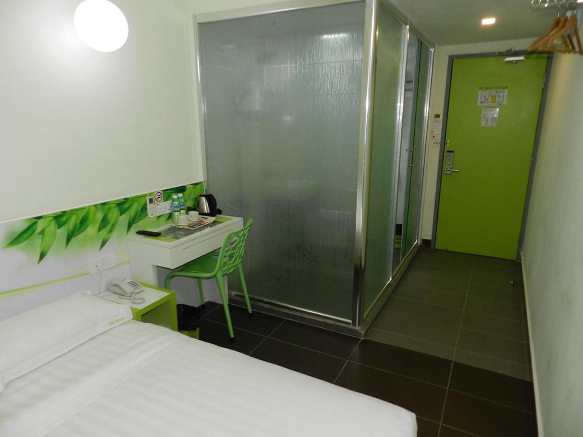 Green Apple Boutique Hotel Kota Kinabalu Esterno foto